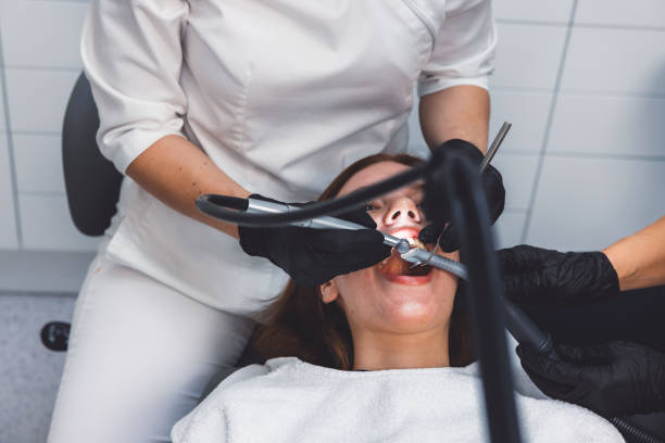 Best Dentist Open Late Near Me  in Mowbray Mountain, TN